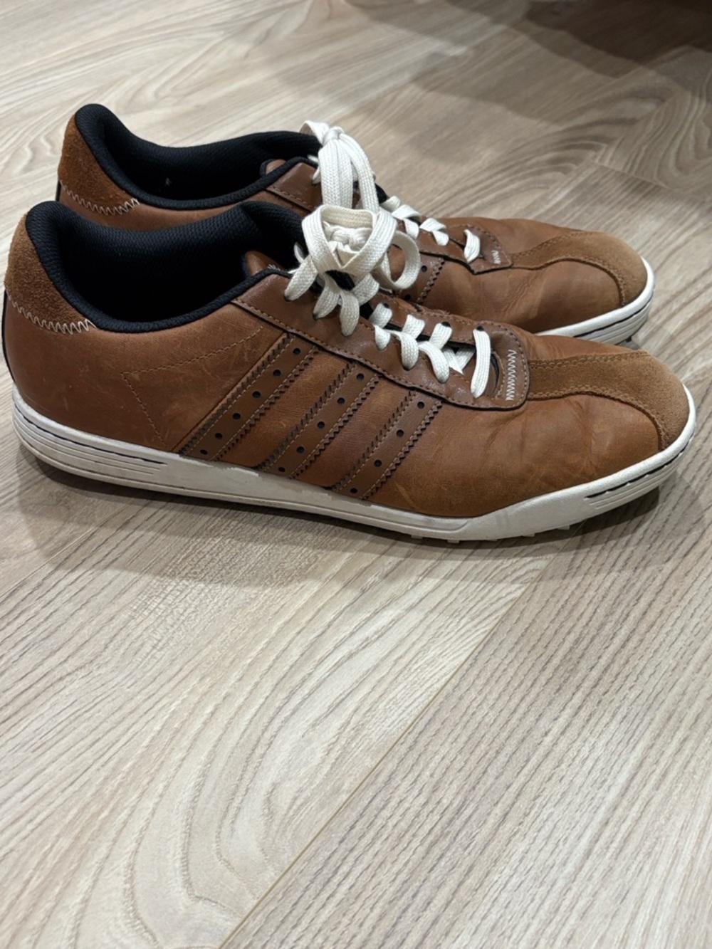 adidas adicross spikeless Brown Leather golf shoes size 11